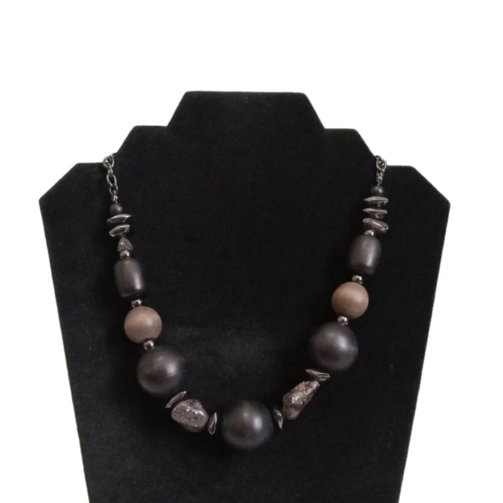 Black Round Wooden & Stone Beads Single Strand Gunmetal Chain Statement Necklace